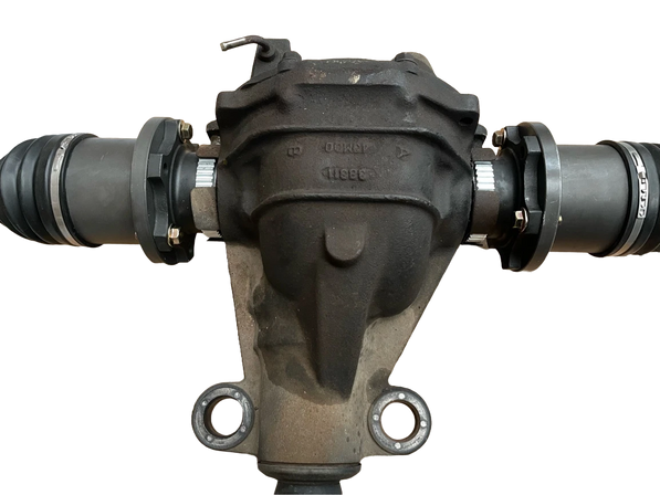 Crank Motorsport R200 Billet stub axles to suit Nismo Pro diff centre. Rated 2200 HP.