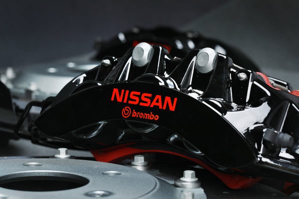 R35 GTR Carbon Ceramic Brake Conversion Kit – Nissan Skyline R32-R34 – Black Calipers with Black Hat